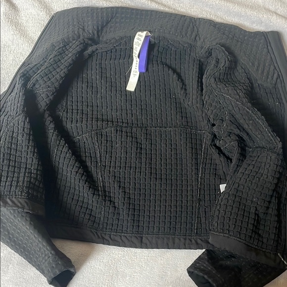 Lululemon Athletica Black Water-Repellant Hiking Athletic Jacket - Picture 8 of 12